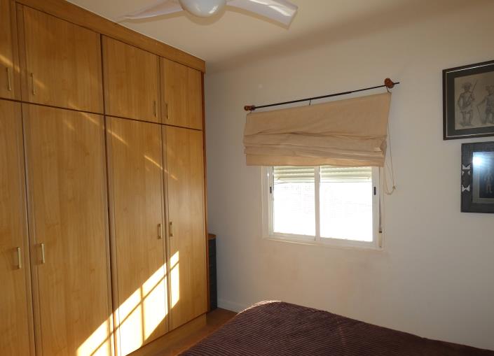 Image No.19-6 Bed Country Property for sale