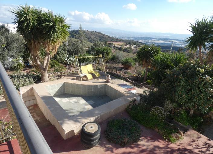 Image No.26-6 Bed Country Property for sale