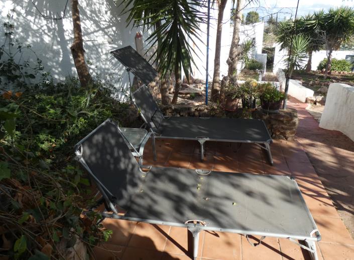 Image No.43-6 Bed Country Property for sale