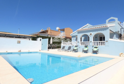 Villa / Détaché de 2 chambres à vendre à Camposol