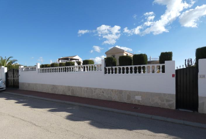 Image No.5-3 Bed Villa / Detached for sale