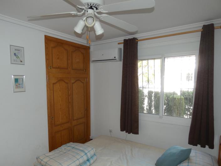 Image No.21-3 Bed Villa / Detached for sale