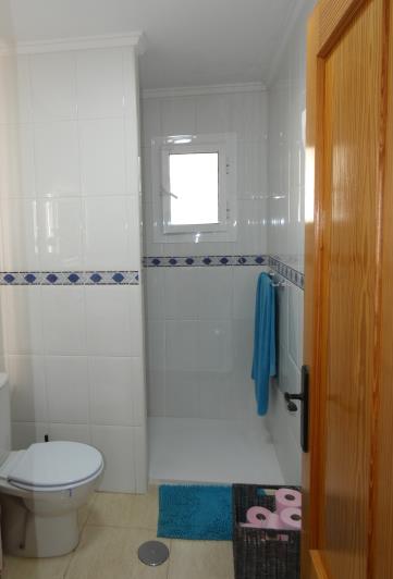 Image No.24-3 Bed Villa / Detached for sale