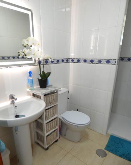 Image No.23-3 Bed Villa / Detached for sale