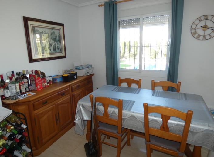 Image No.27-3 Bed Villa / Detached for sale