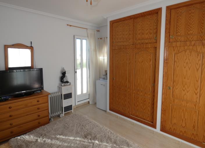 Image No.35-3 Bed Villa / Detached for sale