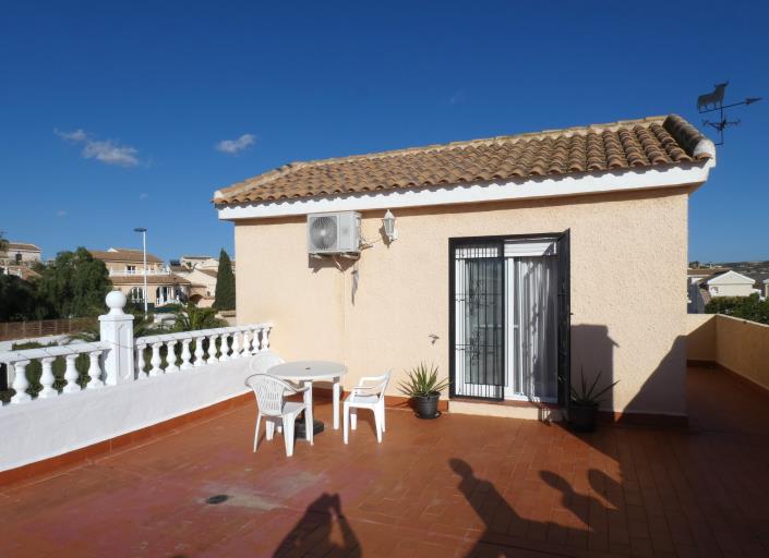 Image No.43-3 Bed Villa / Detached for sale