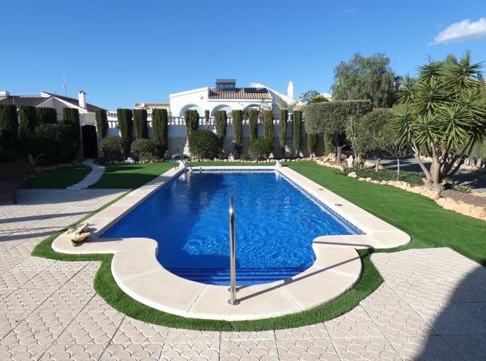 Image No.46-3 Bed Villa / Detached for sale