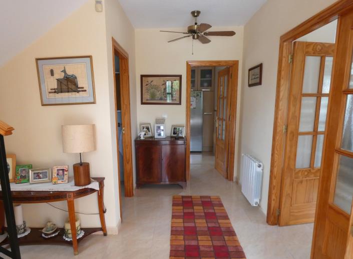 Image No.11-3 Bed Country House for sale