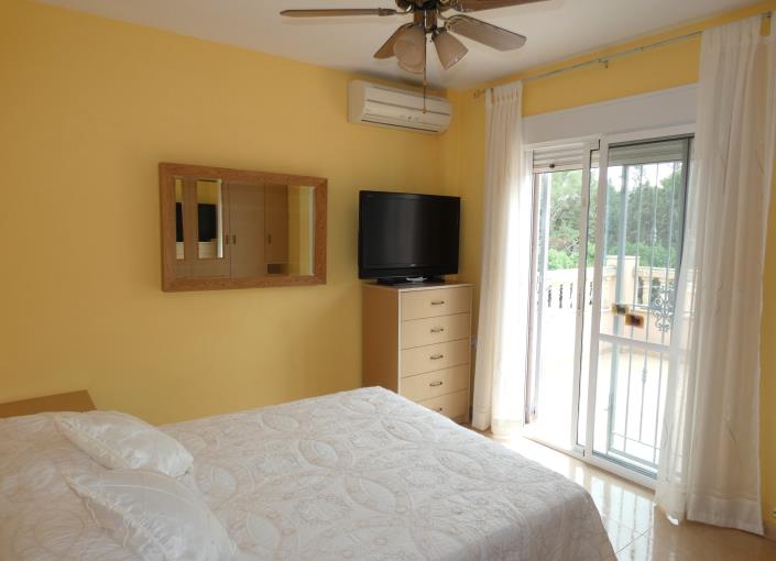 Image No.21-3 Bed Country House for sale