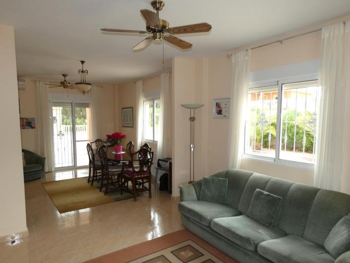 Image No.28-3 Bed Country House for sale