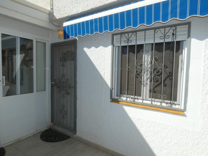 Image No.12-2 Bed Villa / Detached for sale