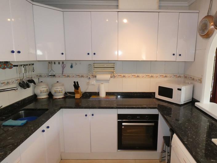 Image No.20-2 Bed Villa / Detached for sale