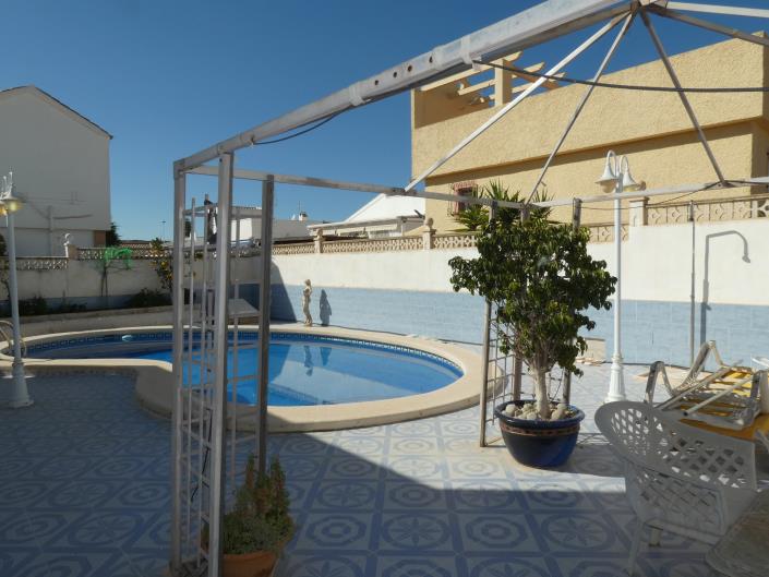 Image No.46-2 Bed Villa / Detached for sale