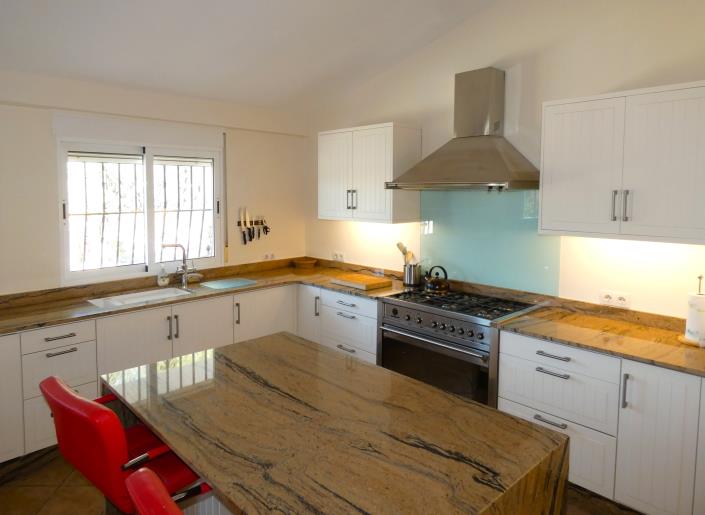 Image No.3-3 Bed Country Property for sale