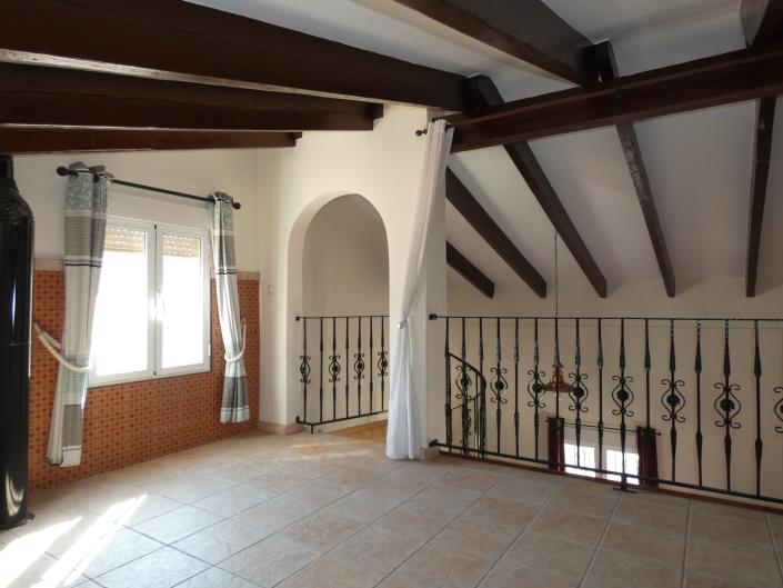 Image No.24-3 Bed Country Property for sale