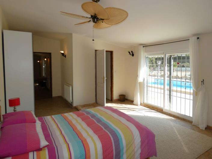 Image No.26-3 Bed Country Property for sale