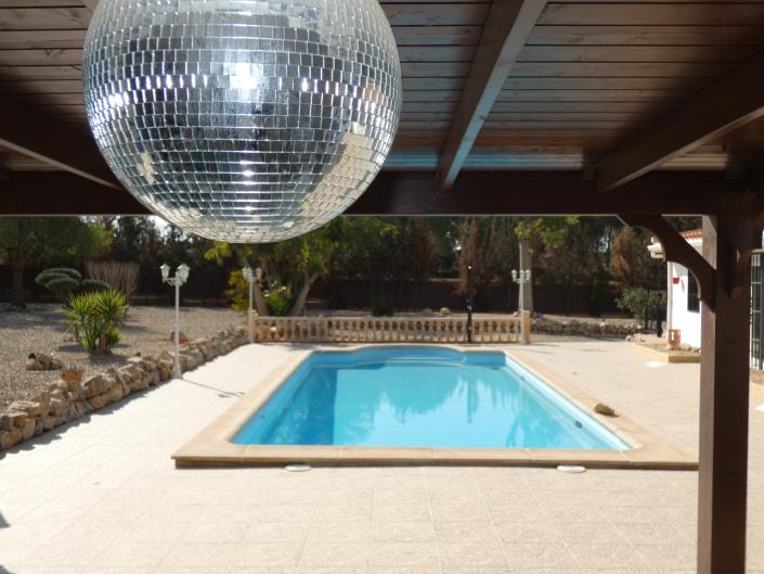 Image No.47-3 Bed Country Property for sale