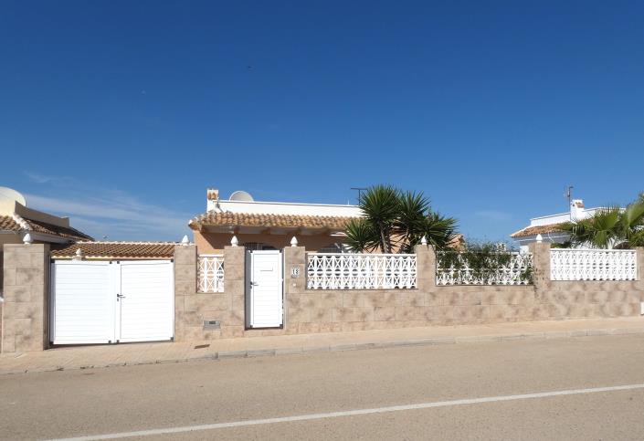 Image No.5-2 Bed Villa / Detached for sale