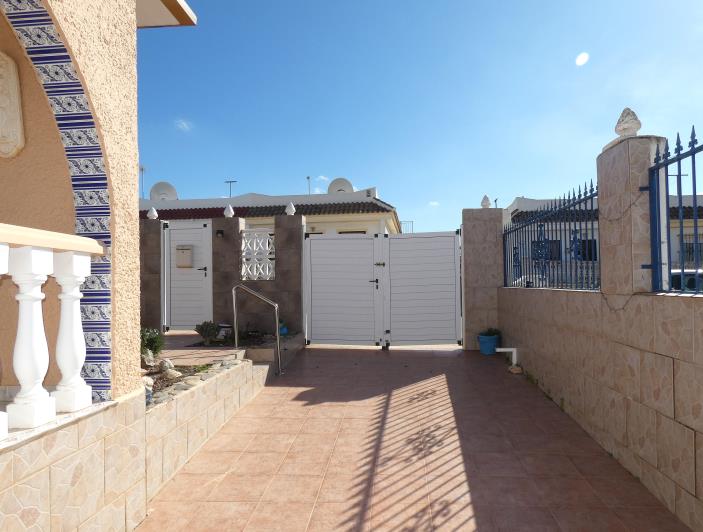 Image No.51-2 Bed Villa / Detached for sale