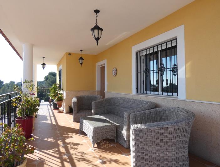 Image No.6-5 Bed Country Property for sale