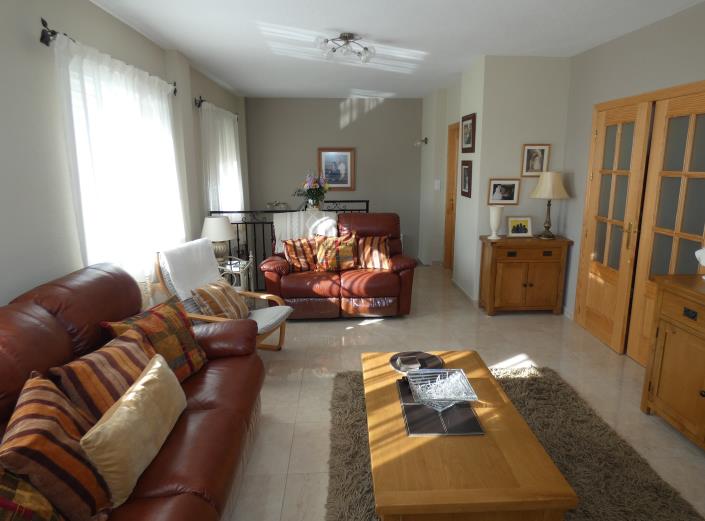 Image No.3-5 Bed Country Property for sale