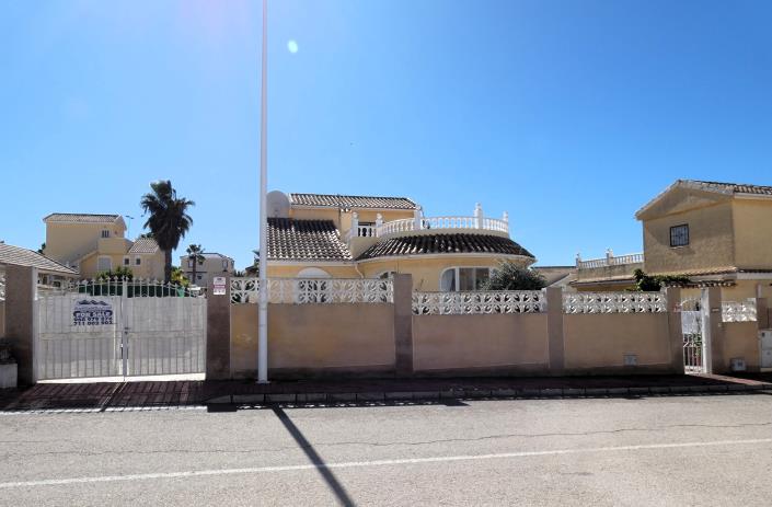 Image No.5-3 Bed Villa / Detached for sale