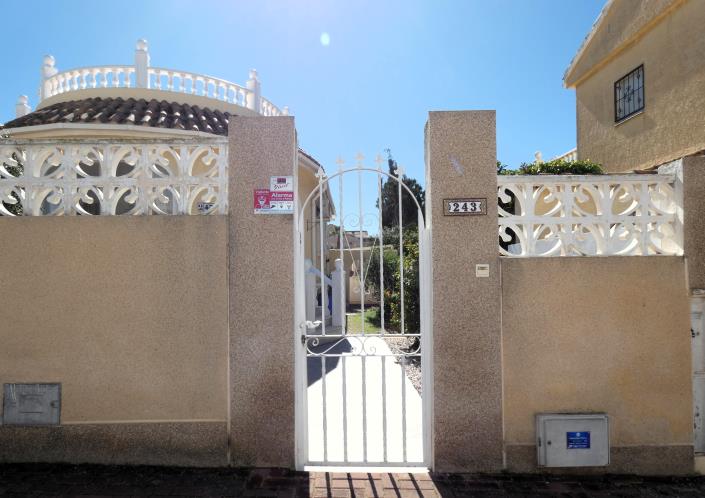 Image No.6-3 Bed Villa / Detached for sale