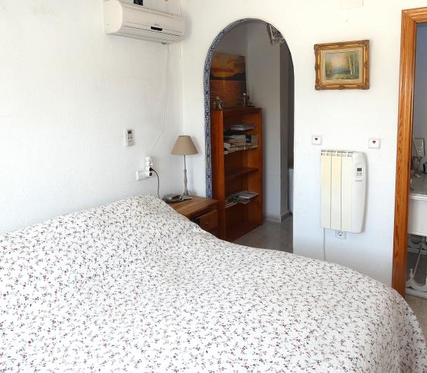 Image No.19-3 Bed Villa / Detached for sale