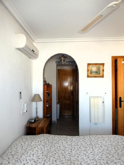 Image No.20-3 Bed Villa / Detached for sale