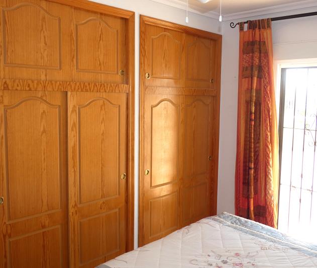 Image No.30-3 Bed Villa / Detached for sale