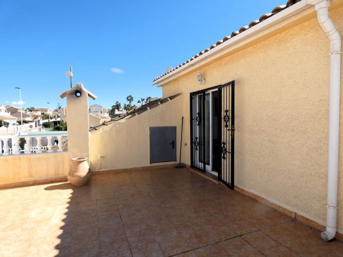Image No.38-3 Bed Villa / Detached for sale