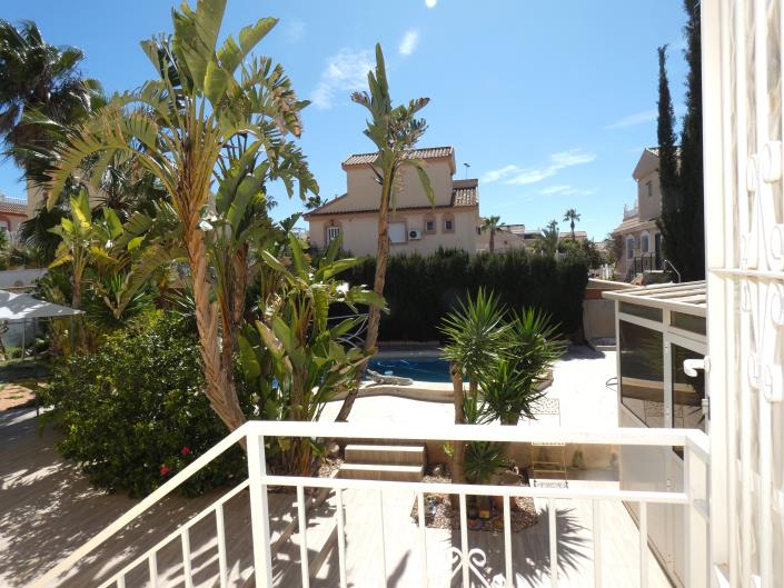 Image No.48-3 Bed Villa / Detached for sale