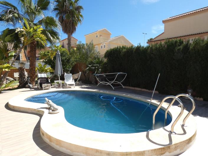 Image No.55-3 Bed Villa / Detached for sale