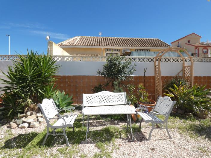 Image No.57-3 Bed Villa / Detached for sale