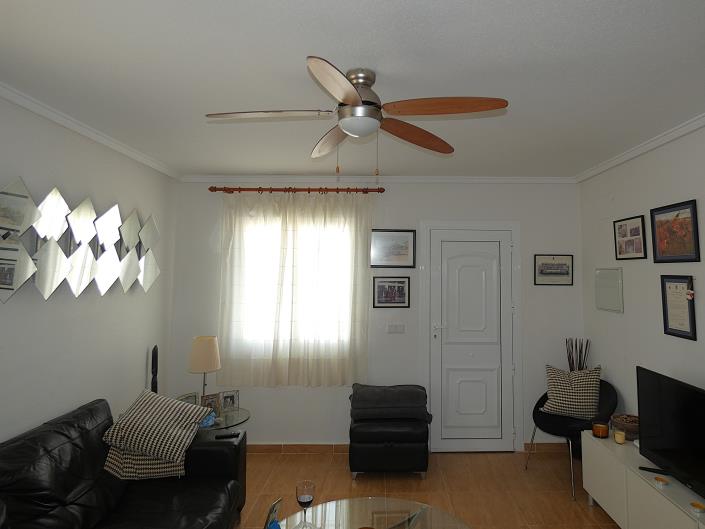 Image No.9-2 Bed Villa / Detached for sale