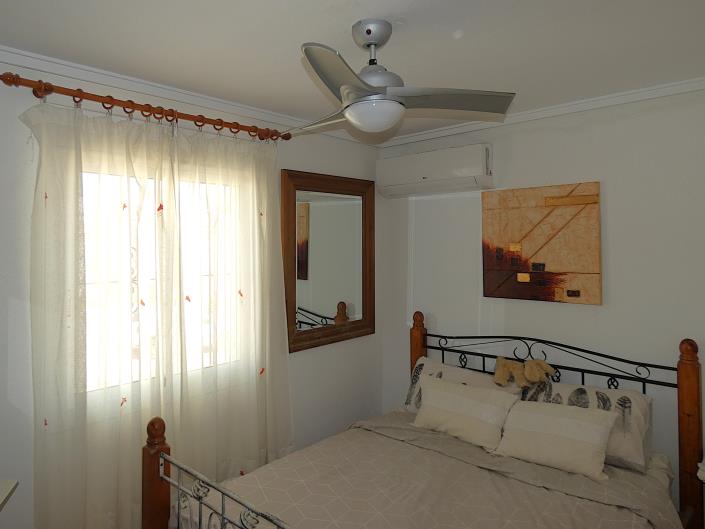 Image No.11-2 Bed Villa / Detached for sale