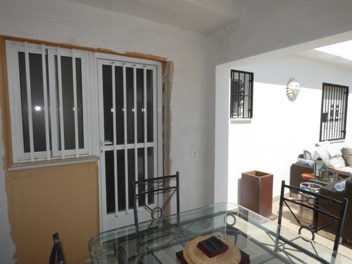 Image No.27-2 Bed Villa / Detached for sale