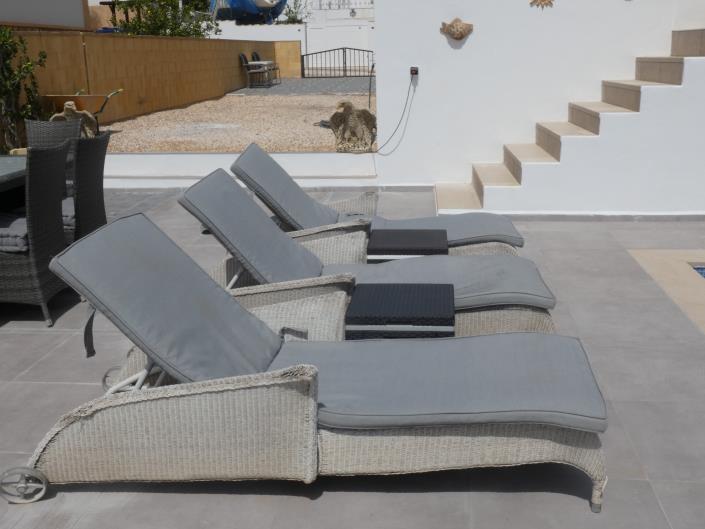 Image No.37-2 Bed Villa / Detached for sale