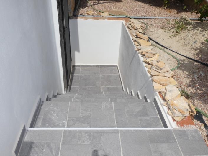 Image No.43-2 Bed Villa / Detached for sale