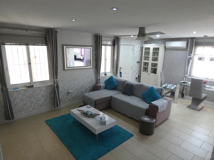 Image No.13-3 Bed Villa / Detached for sale