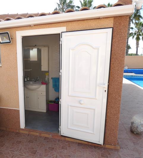 Image No.53-3 Bed Villa / Detached for sale