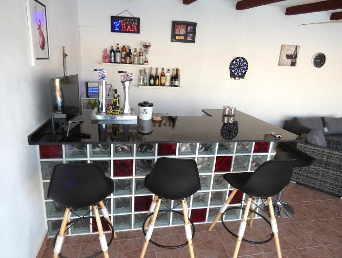 Image No.56-3 Bed Villa / Detached for sale