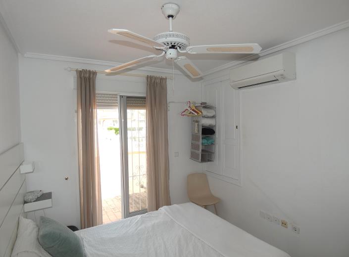 Image No.34-3 Bed Villa / Detached for sale