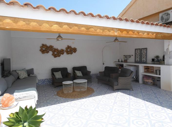 Image No.60-3 Bed Villa / Detached for sale