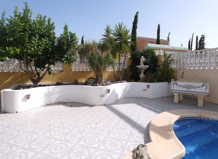 Image No.53-2 Bed Villa / Detached for sale