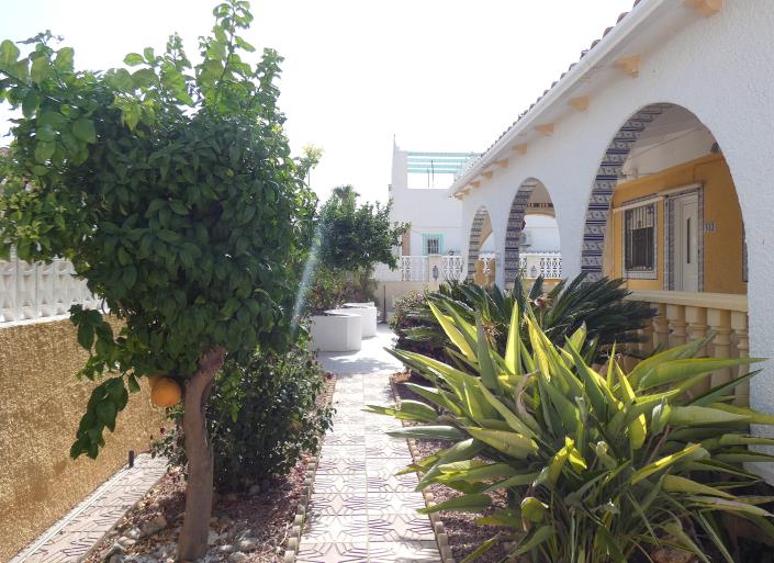 Image No.56-2 Bed Villa / Detached for sale