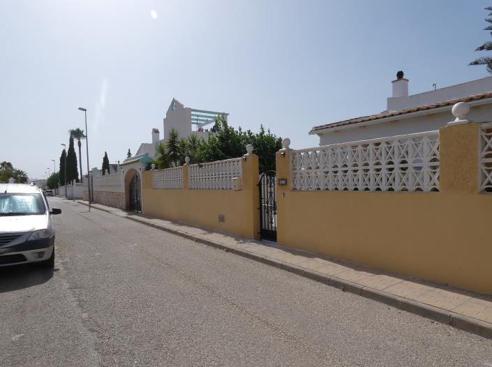 Image No.60-2 Bed Villa / Detached for sale