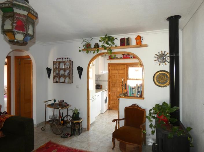 Image No.3-4 Bed Semi-Detached for sale