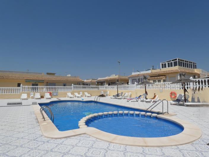 Image No.4-4 Bed Semi-Detached for sale